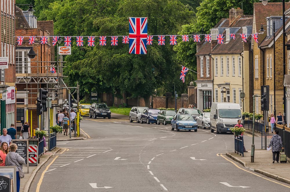 Bell Street, Reigate — independent shops and cafes